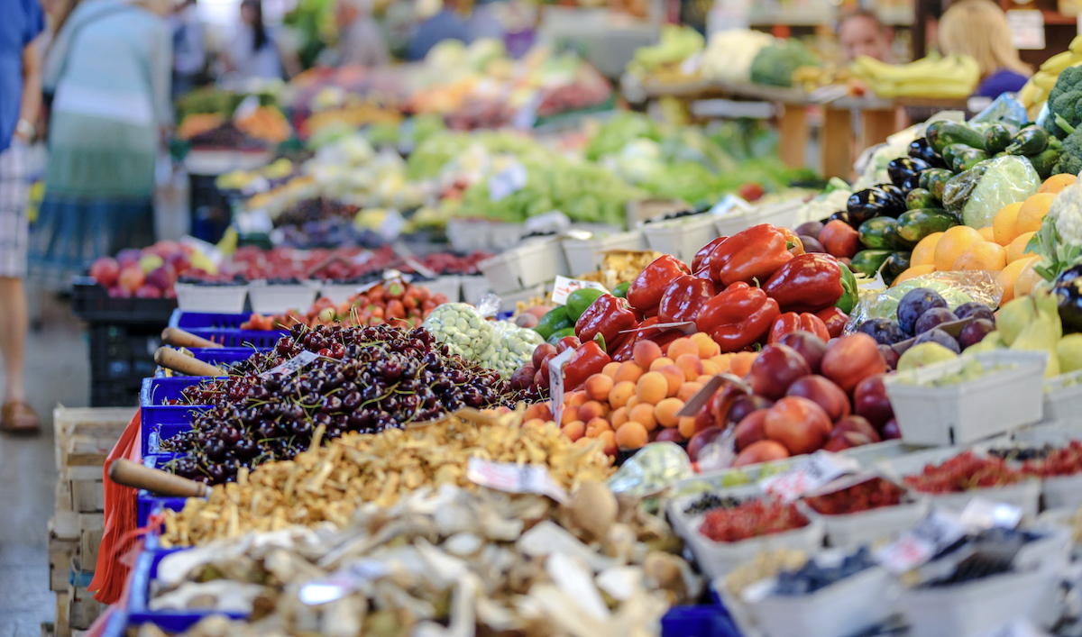 Fresh produce grocery store