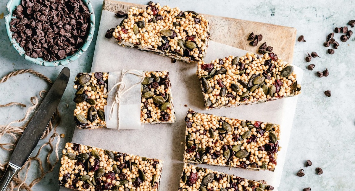 Homemade granola snack. Image: Pexels - Ella Olsson